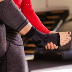 OS1st AF7 Ankle Bracing Sleeve -Pickleball Promotion Store OSF116 6 31102.1663784824